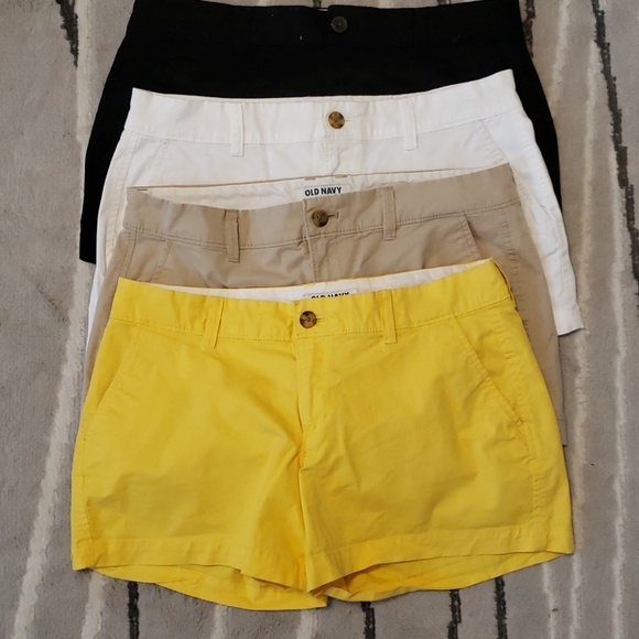 Old Navy Pants - Women's Shorts bundle of 4